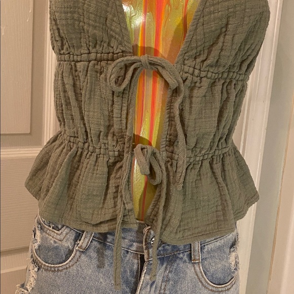 Aerie Olive Sleeveless Drawstring Blouse - Picture 9 of 13